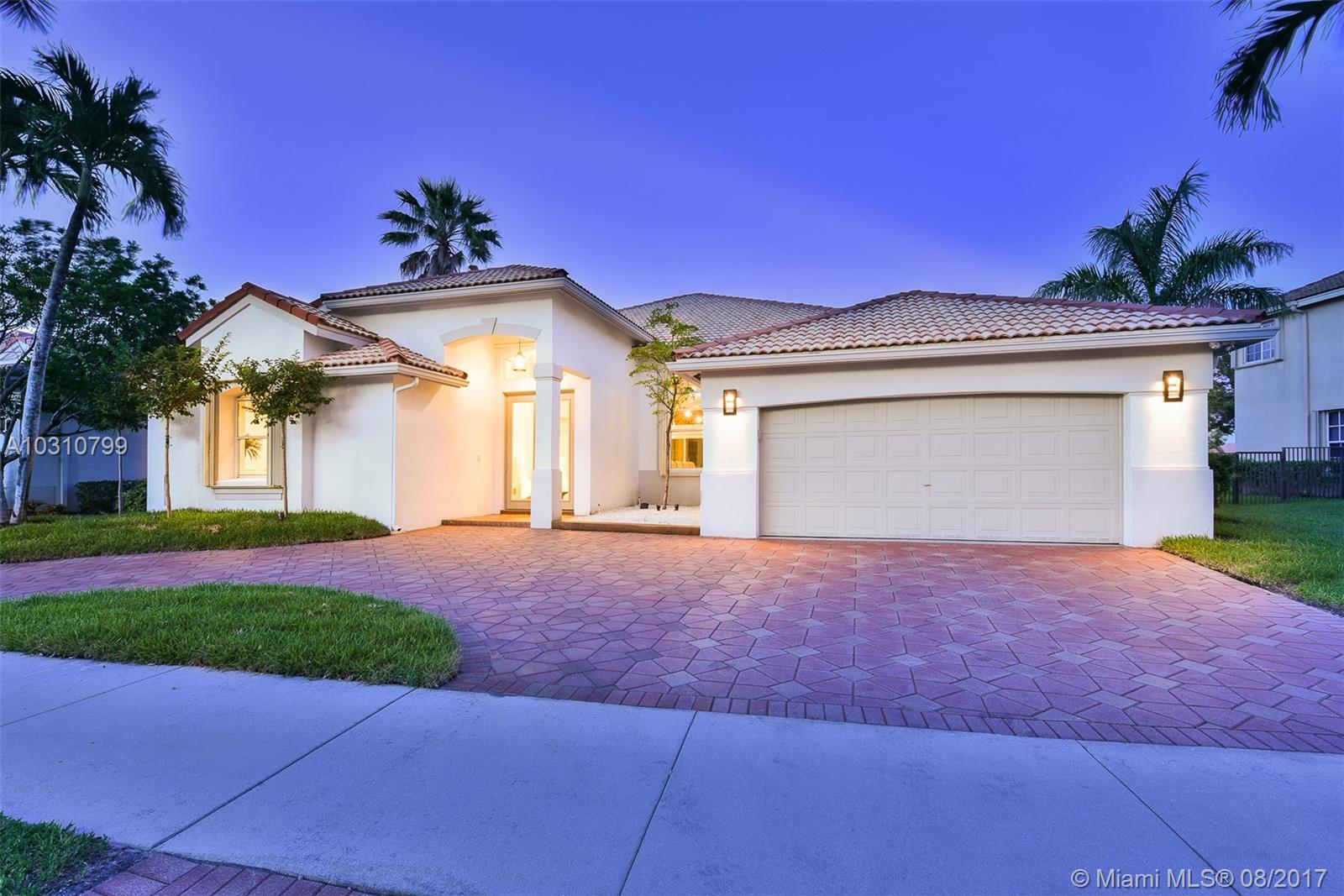 Casa en venta en 2552 JARDIN DR, Weston, FL 33327
