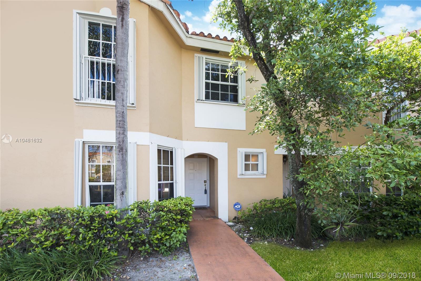 Casa en venta en 14345 SW 57th Ln 7, Miami, FL 33183