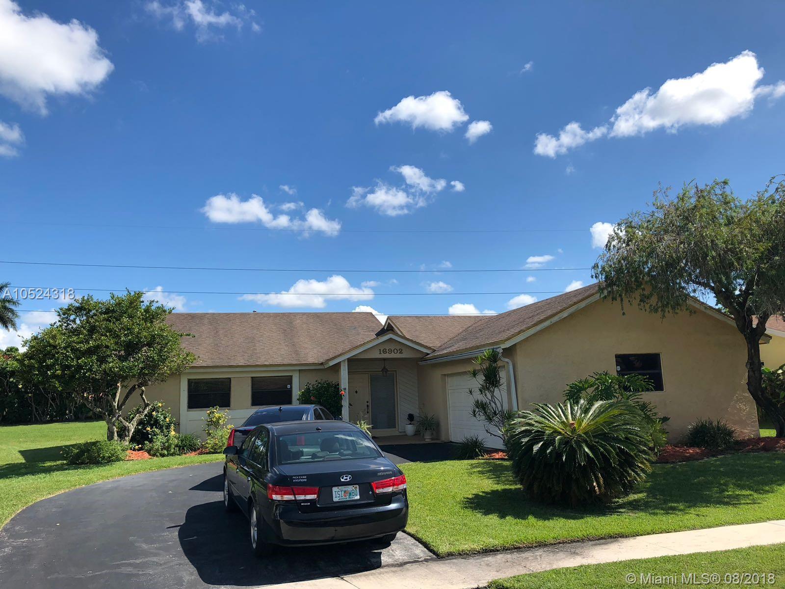 Casa en venta en 16902 SW 5th Way, Weston, FL 33326