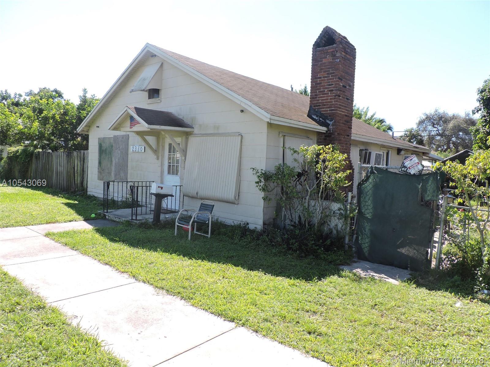 Casa en venta en 2330 Taft St, Hollywood, FL 33020