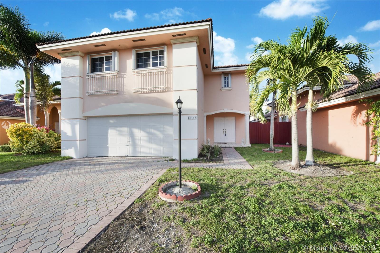 Casa en venta en 15443 SW 35th Ter, Miami, FL 33185