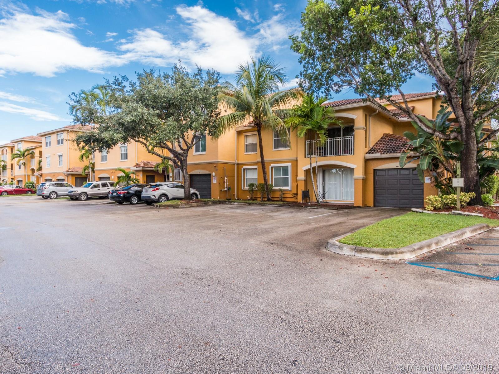 Apartamento en venta en 9645 NW 1st Ct 1309, Pembroke Pines, FL 33024