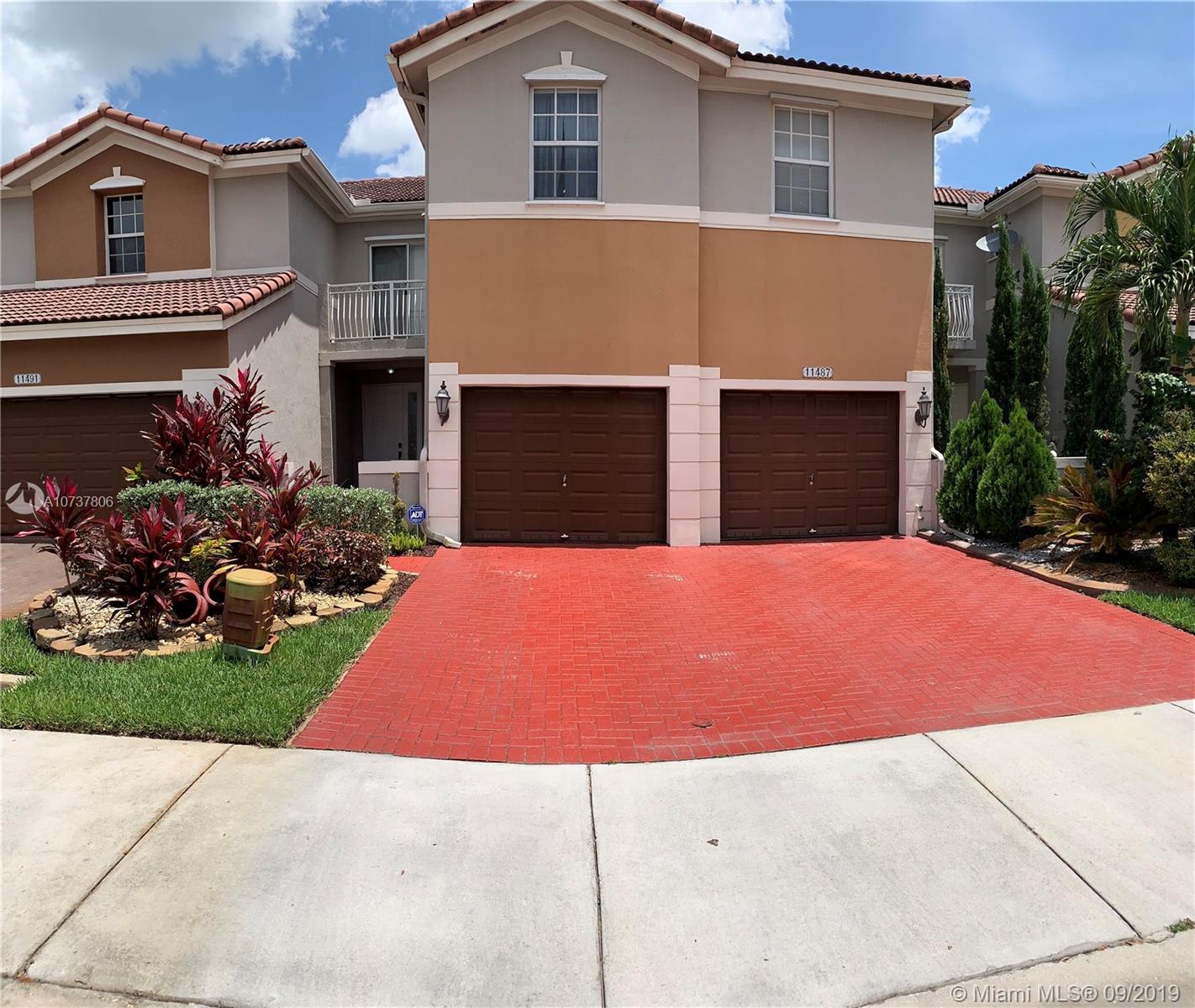 Casa en venta en 11487 NW 80th Ln, Doral, FL 33178
