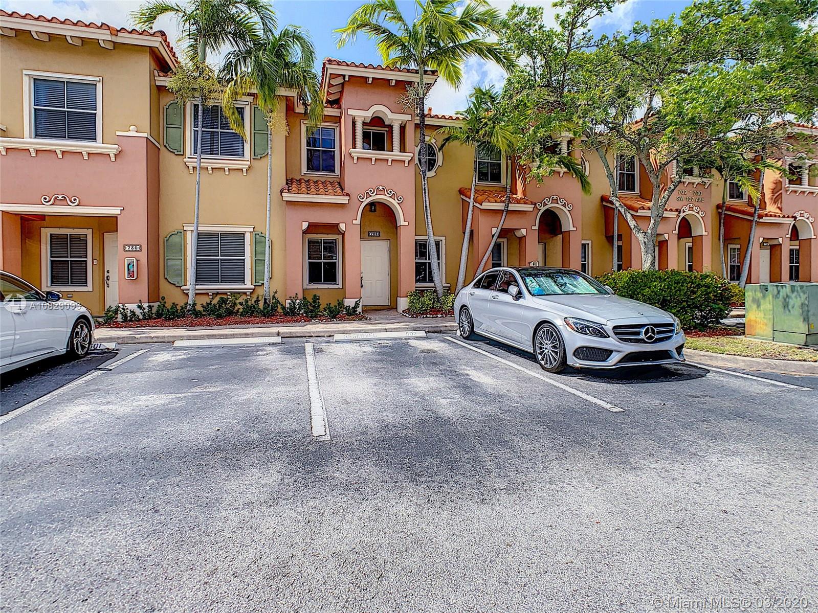 Apartamento en venta en 726 SW 107th Ave 502, Pembroke Pines, FL 33025