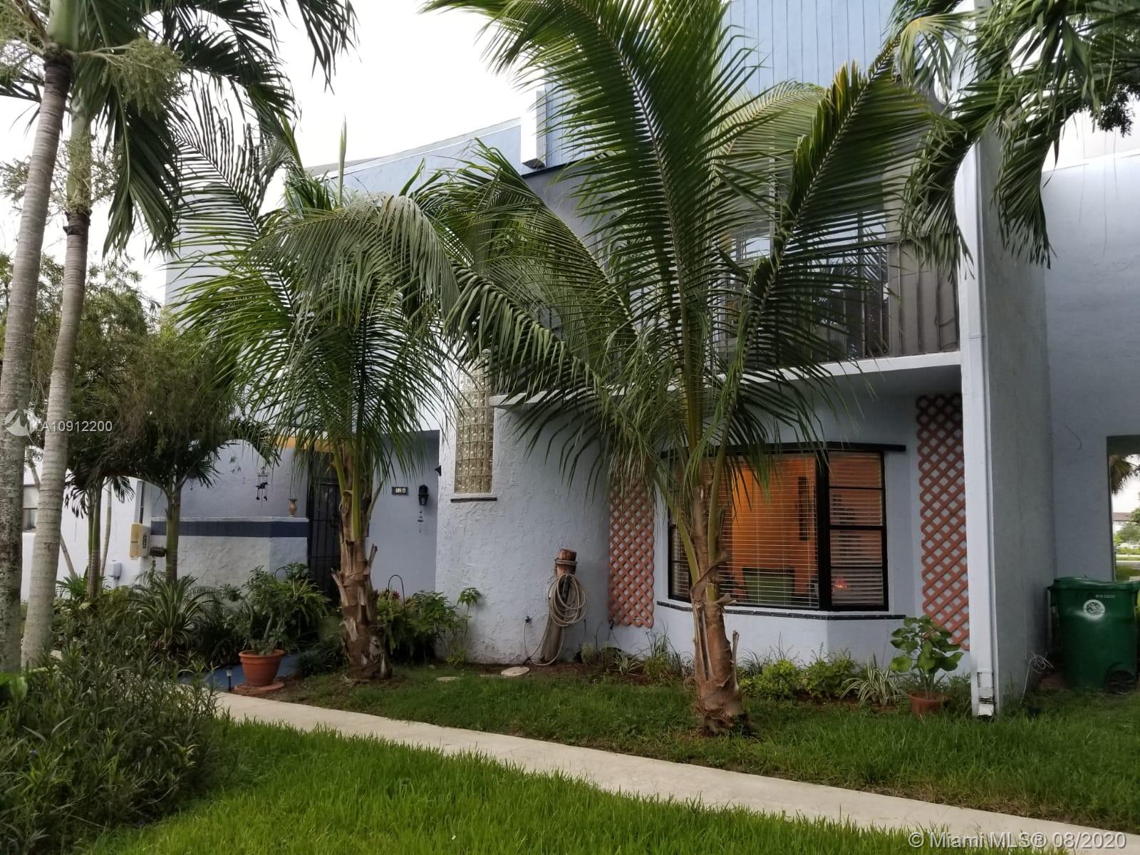 Casa en venta en 2768 S University Dr 12A, Davie, FL 33328