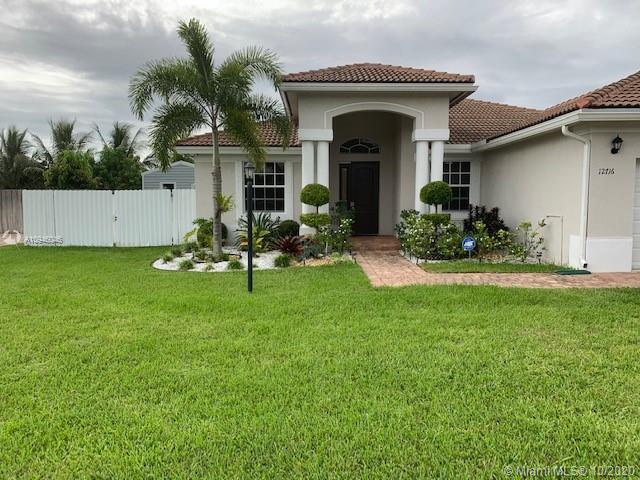 Casa en venta en 12716 SW 224th St, Miami, FL 33170