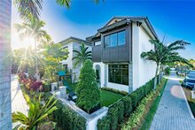 8210 NW 46th St, Doral, FL, 33166 - MLS A11340257