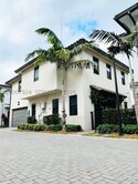 8253 NW 47th Ln, Doral, FL, 33166 - MLS A12007924