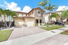 8910 NW 98th Ct, Doral, FL, 33178 - MLS A12050645