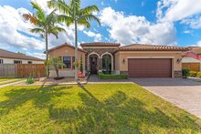 2484 SE 2nd St, Homestead, FL, 33033 - MLS A12088114