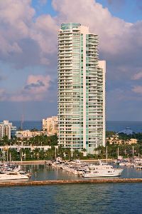Miami waterfront home 4